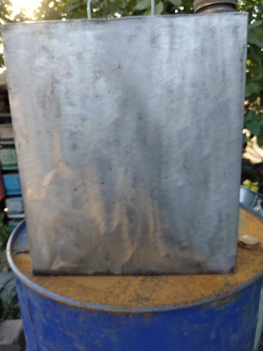 Продам канистру нержавейка.