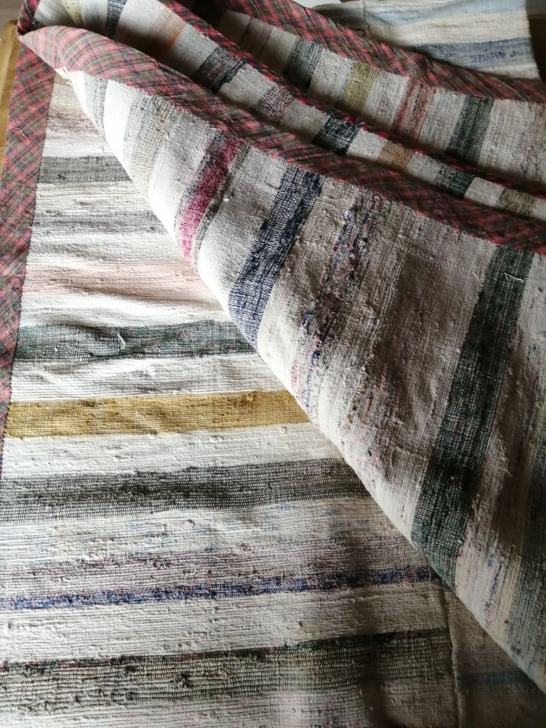 Manta de trapos ou tapeçaria antiga