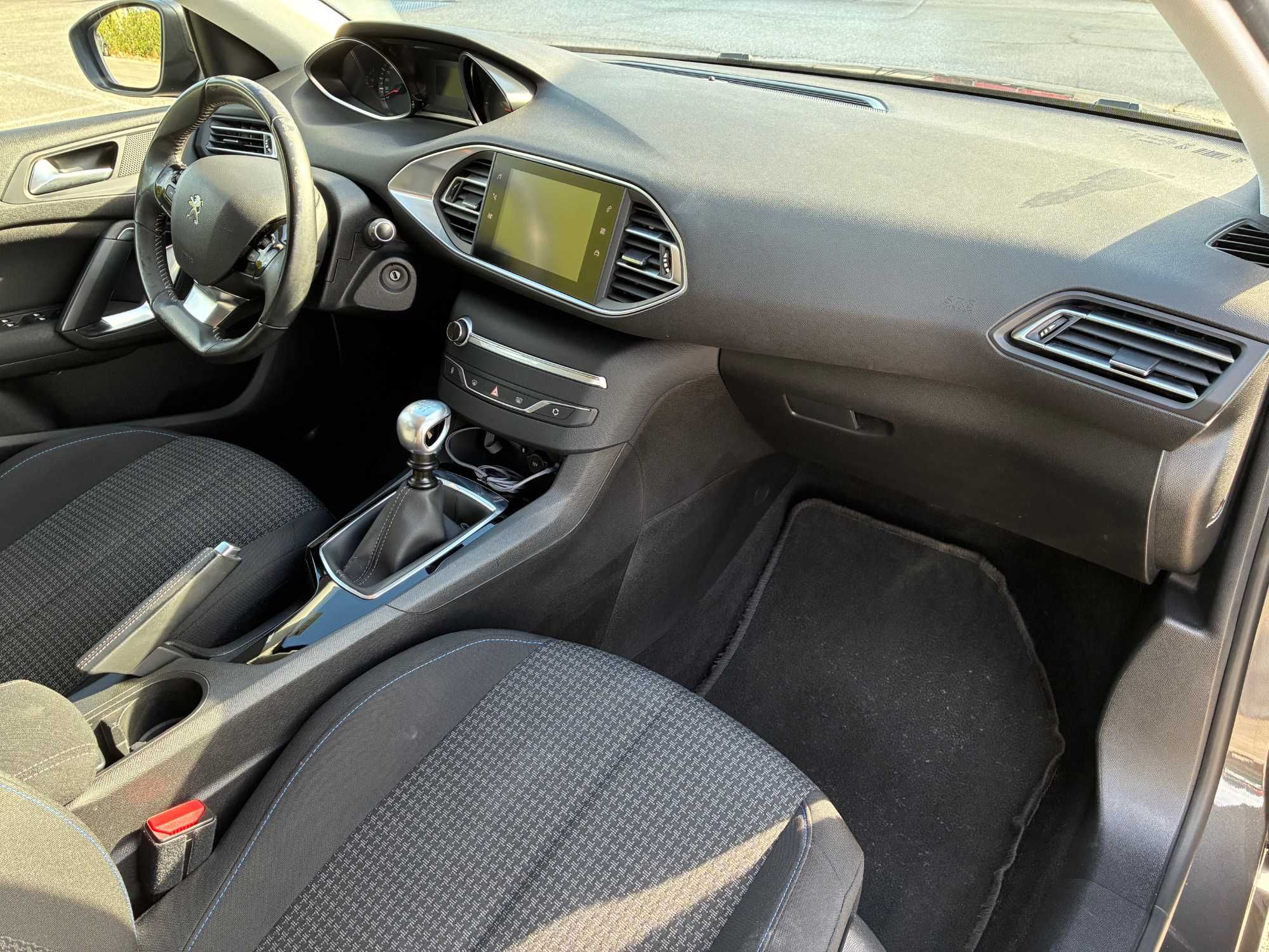 Peugeot 308 SW 1.2 PureTech Style