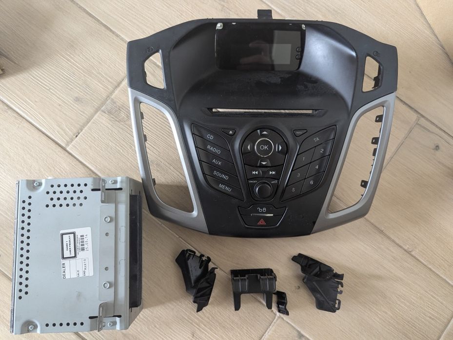 Ford Focus 2 центральна консоль магнітола