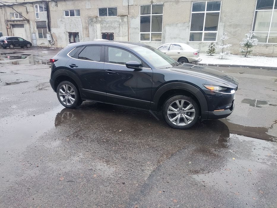 Автомобіль  Mazda cx30