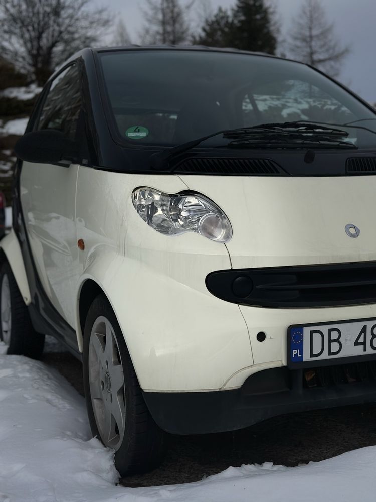 Smart fortwo. Nizki przebieg!