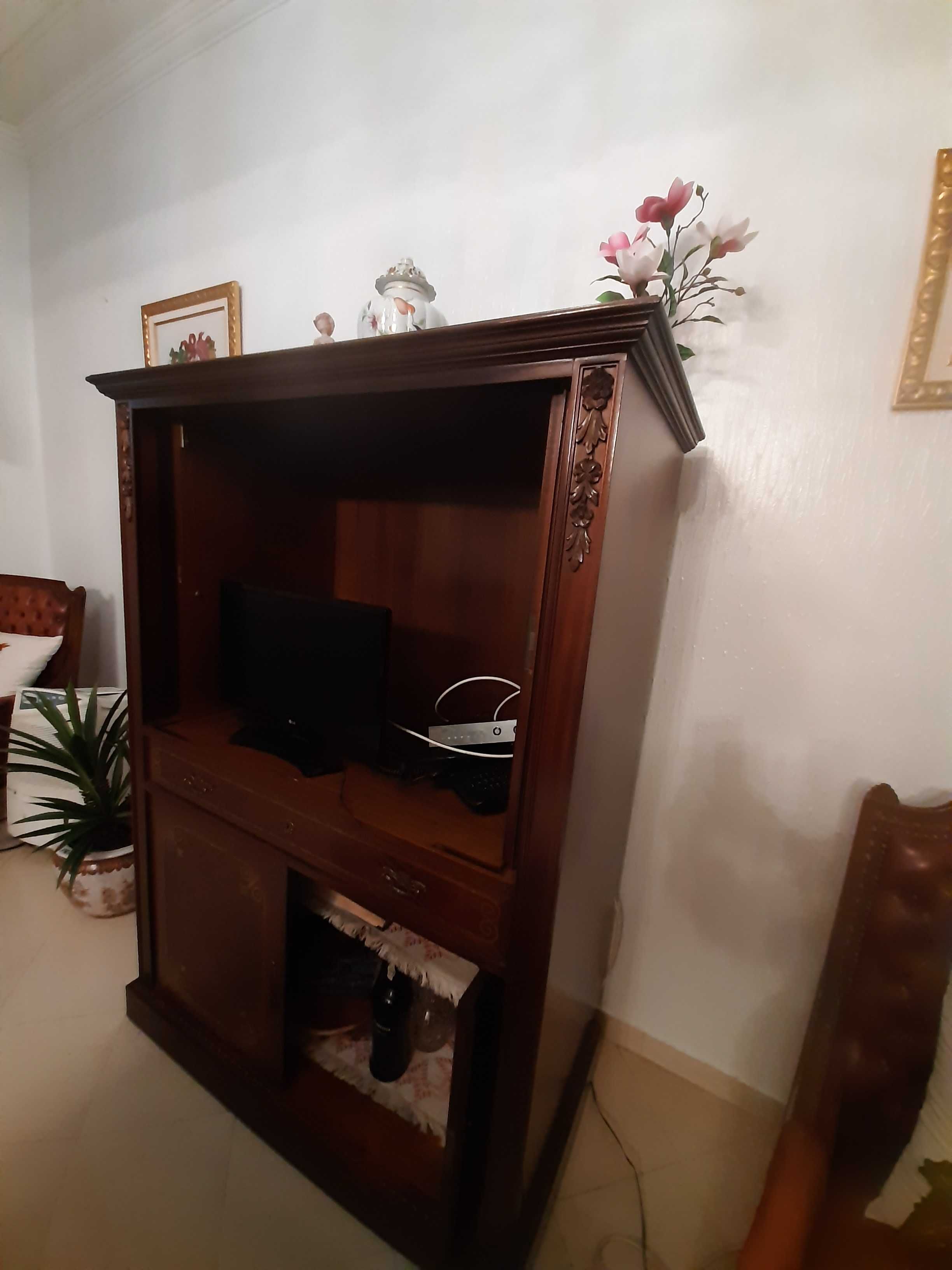 Movel de sala, POLIVALENTE tv