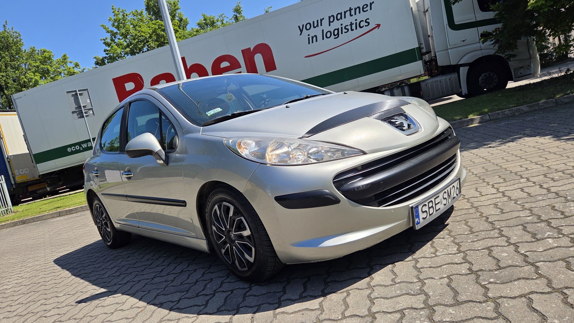 Peugeot 207 1.4 75 KM Salon