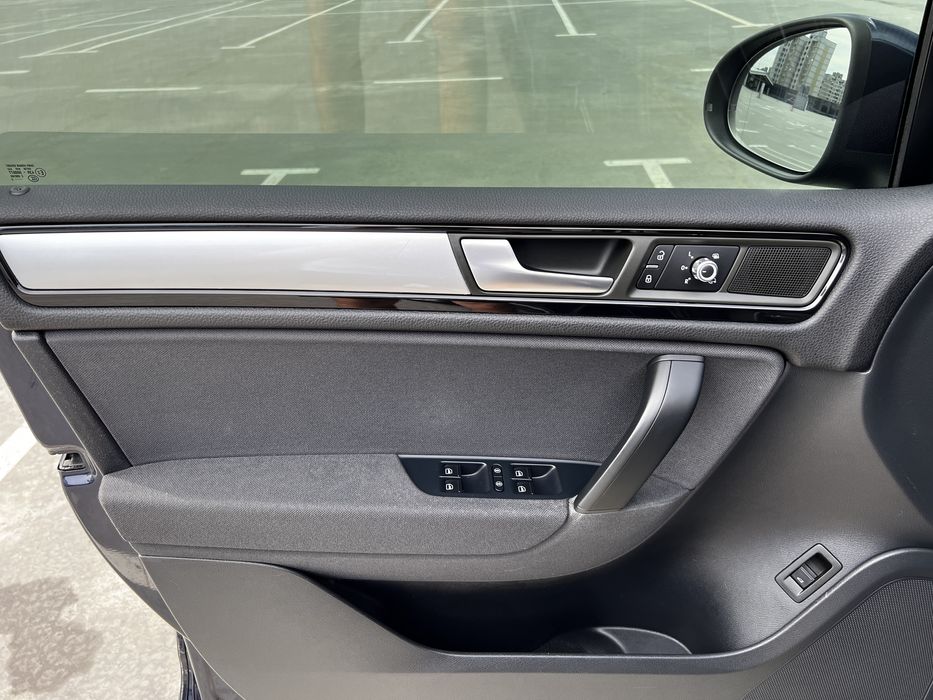 Офіційний Volkswagen Touareg 2012, 3.0 TDI, CRCA 245 к.с.