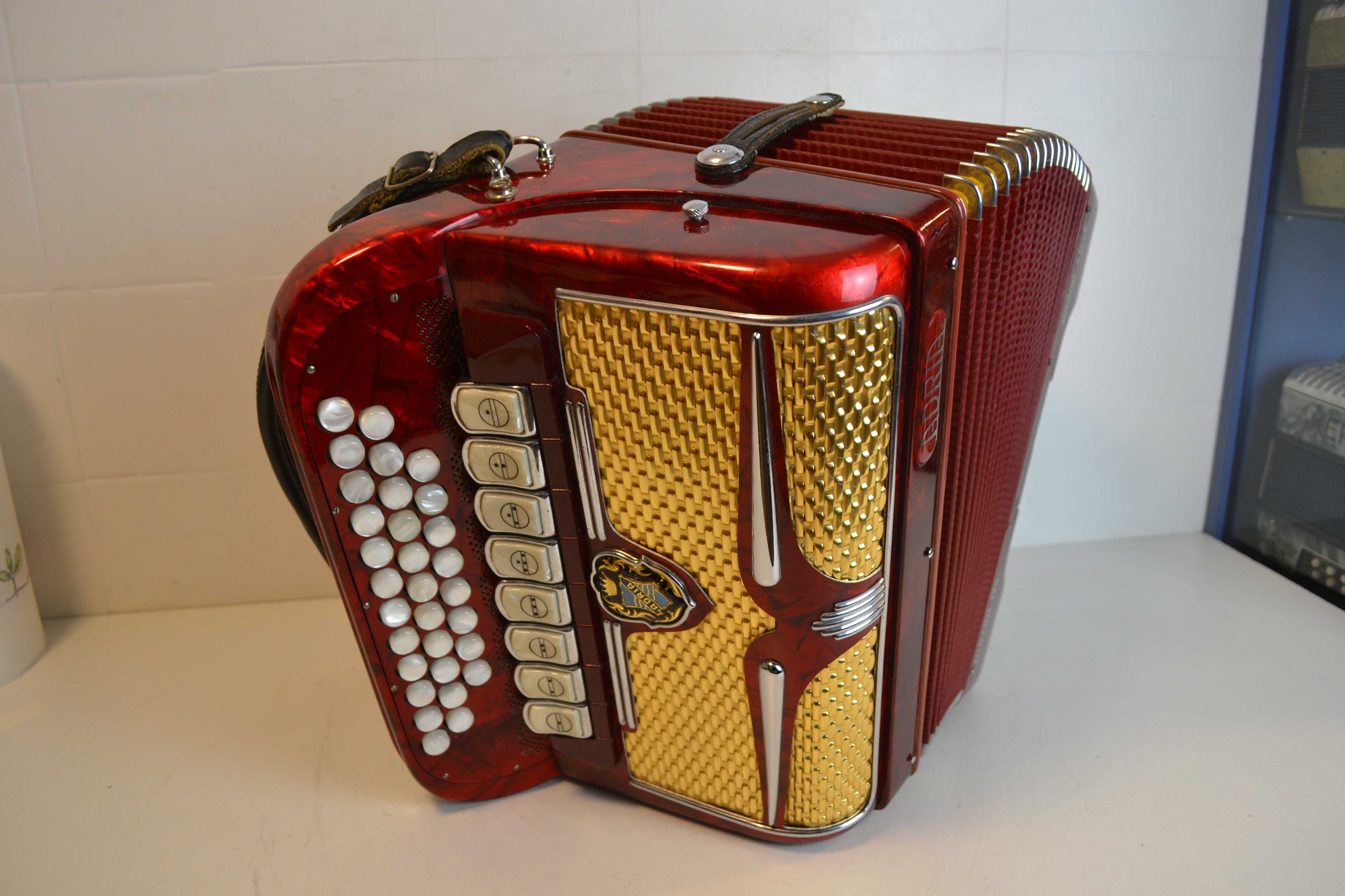 Concertina Adria 4 Voz Tonalidade. Do