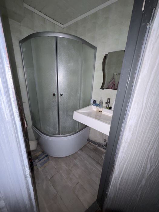 Продам 2-х кімнатну квартиру