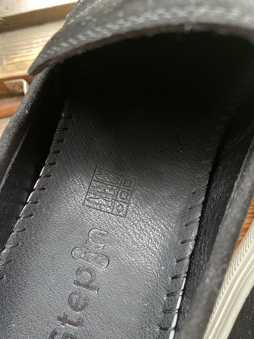 НОВІ ! чоловічі лофери, мокасини замшеві шкіряні туфлі 40 розмір