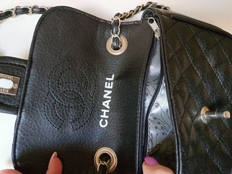 Torebka typu Chanel chanelka. Stan idealny.