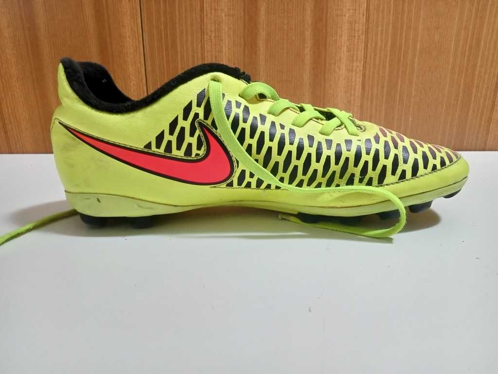 NIKE Magista - korki, sztuczna trawa, rozmiar 37,5