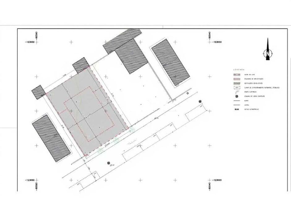 VENDE-SE Moradia T3 Geminada em Construção – Fernão Ferro