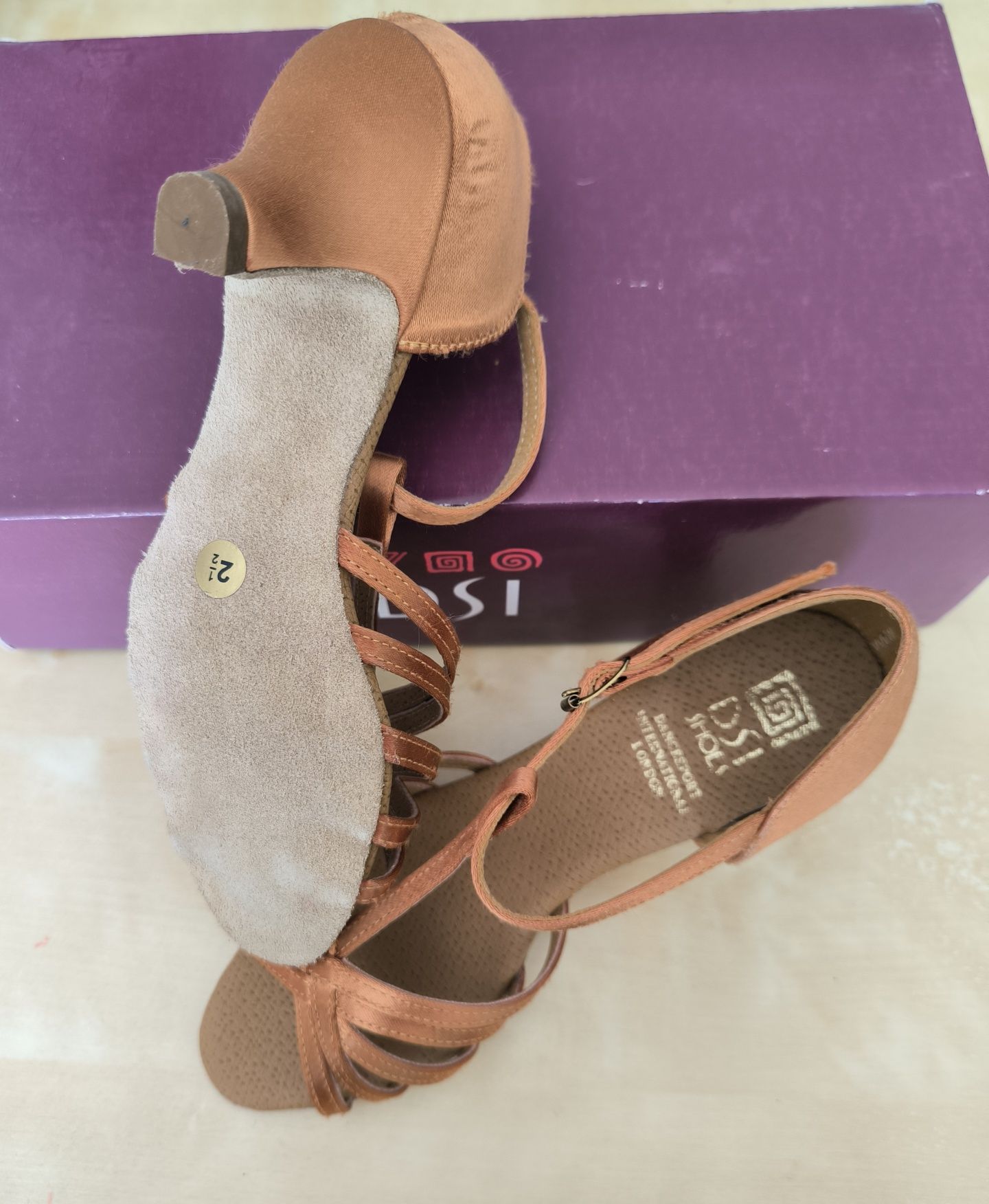 Sapatos de dança latinas NOVOS