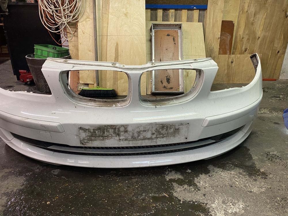 Zderzak przed bmw e81