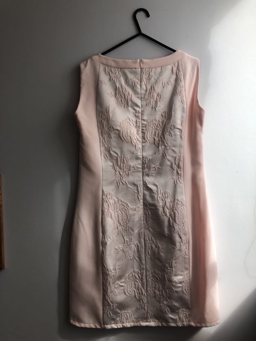 Sukienka wizytowa firmy Monnari - rozmiar 40/42