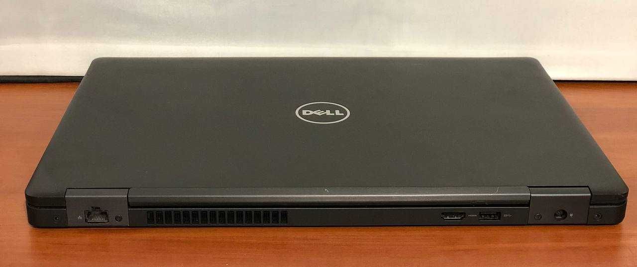 Ноутбук Dell Latitude 5580 15.6" FHD / i5-6300U / 8GB DDR4 / 256GB SSD