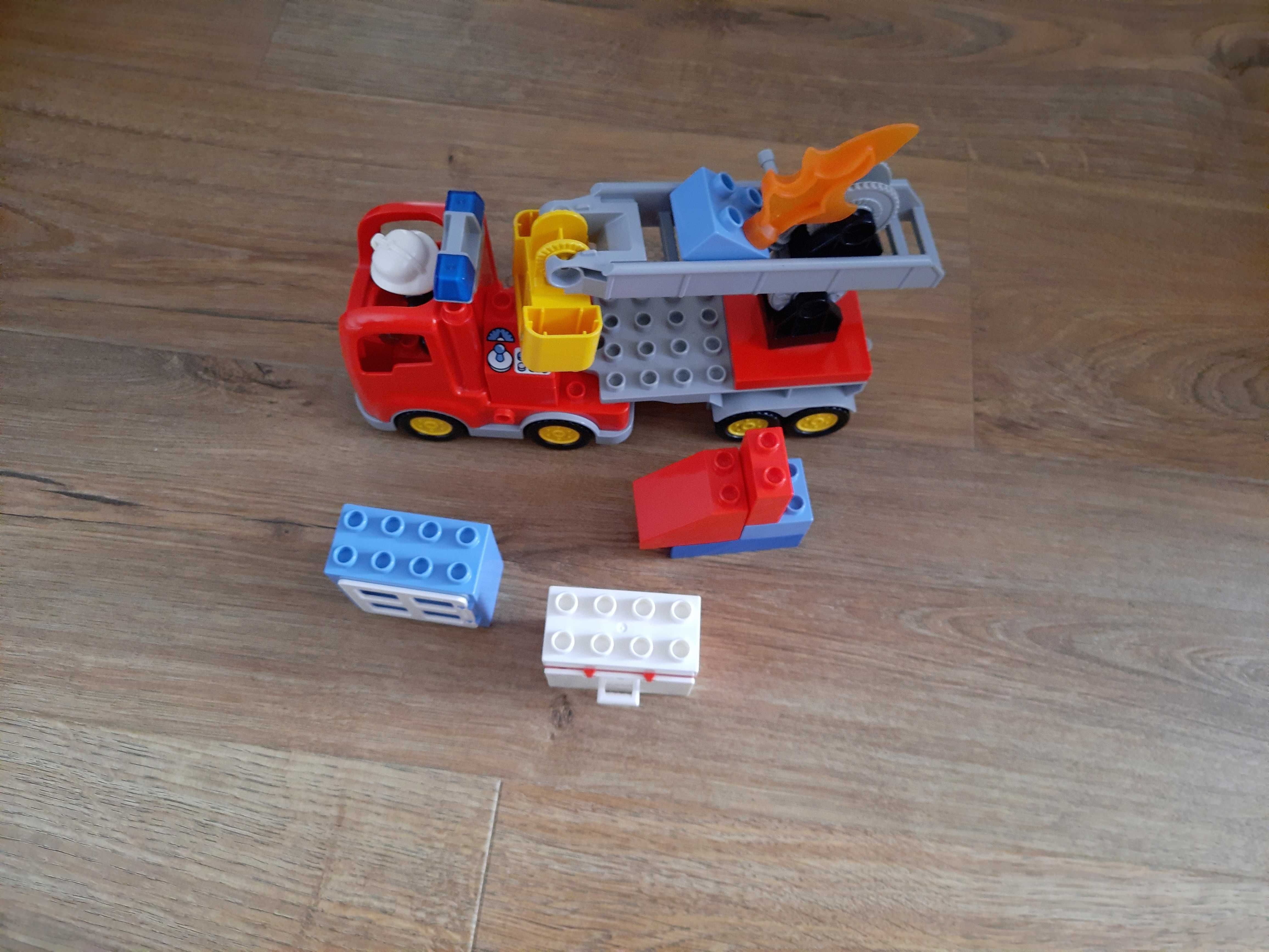 LEGO DUPLO Wóz strażacki 10592