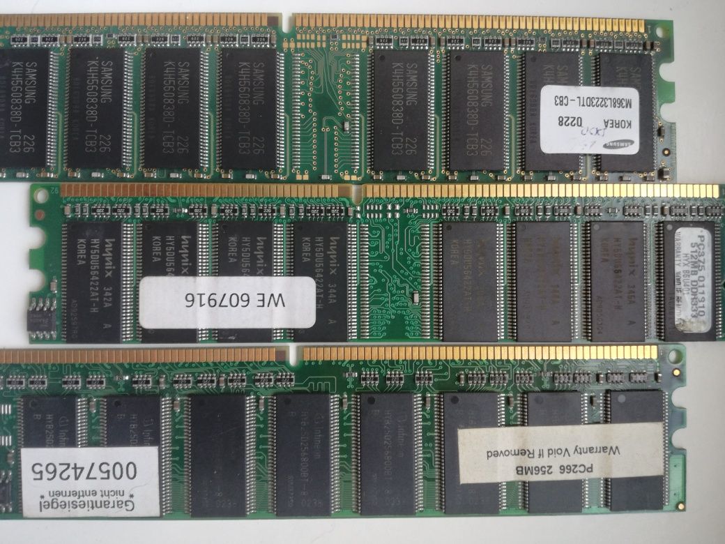 Pamięć sdram i ddr różne tak jak na fotografii 19 szt