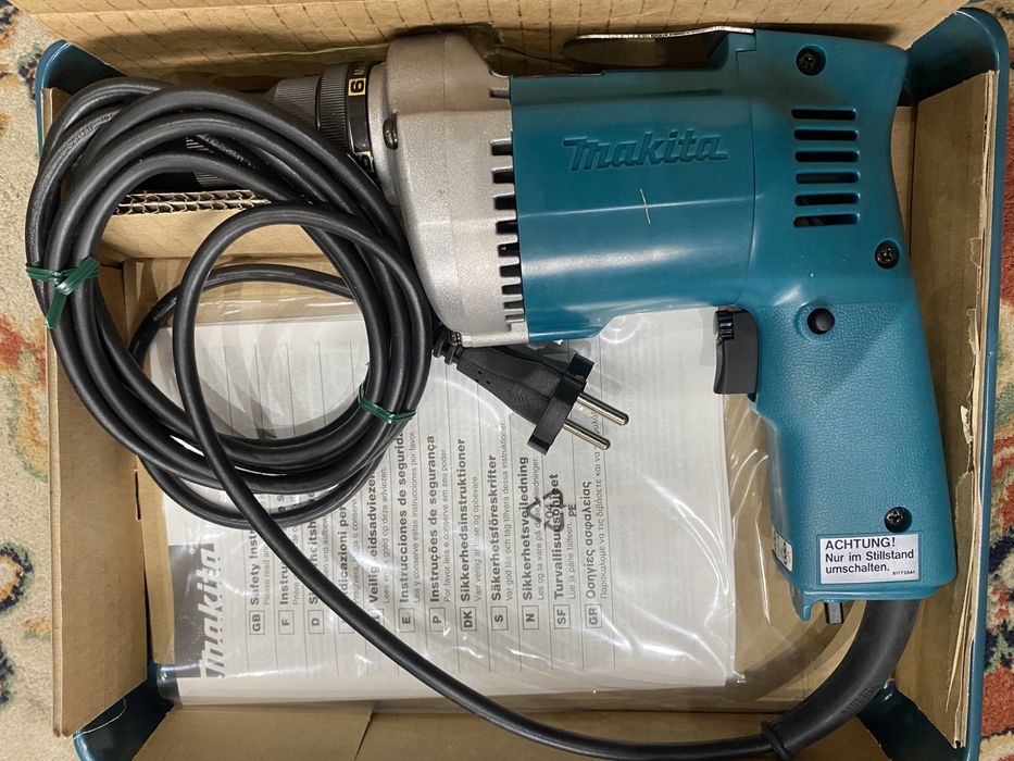 Wkretarka makita 6805BV