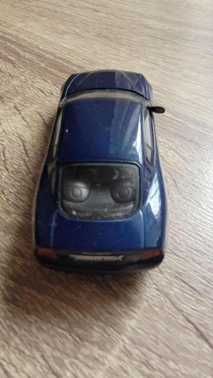 Модель авто Maserati Coupe