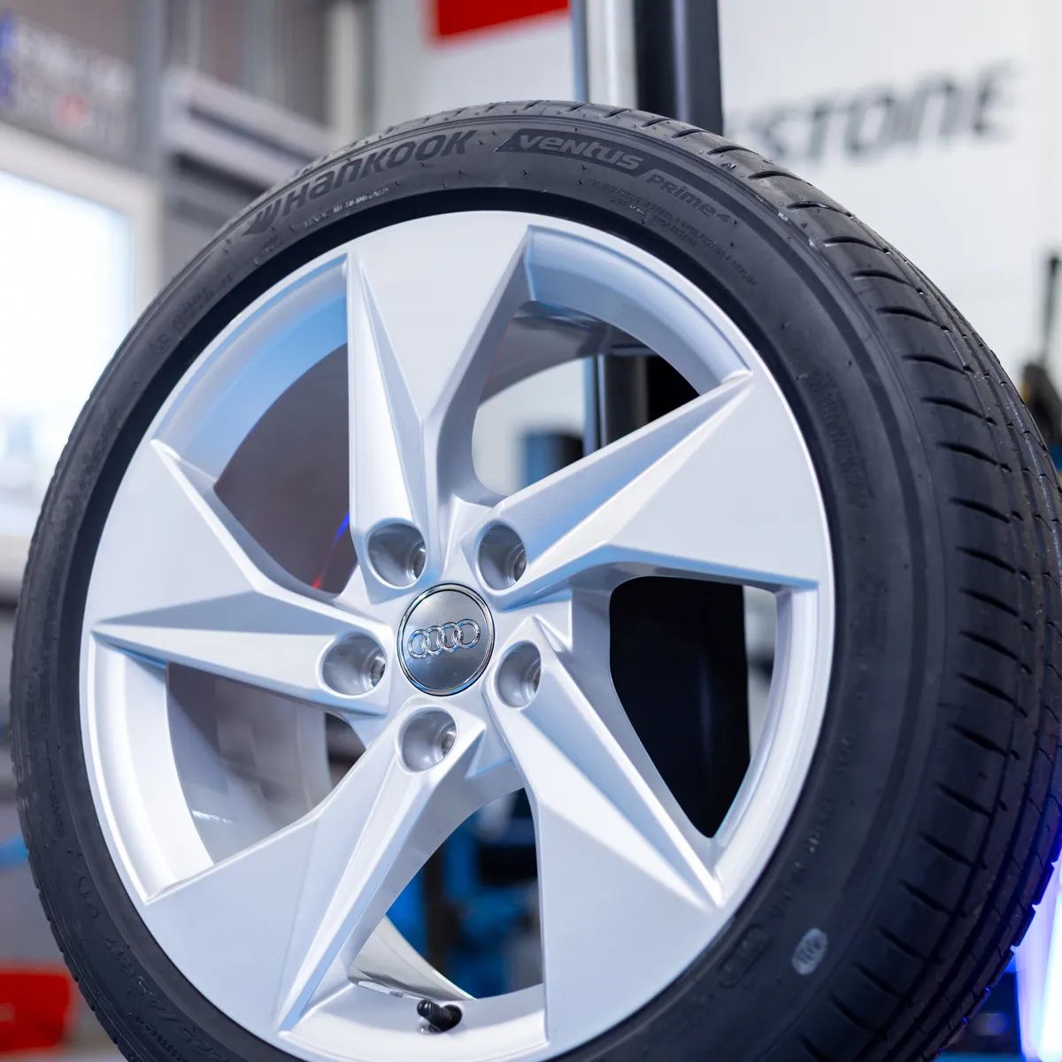 NOWE ORYGINALNE Felgi / Koła Audi 17" A3 A4 A6 Q2 Q3 TT