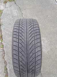 Opony Goodyear UltraGrip 8 Performance 245/45R 18 100V rok. 2021 kpl.