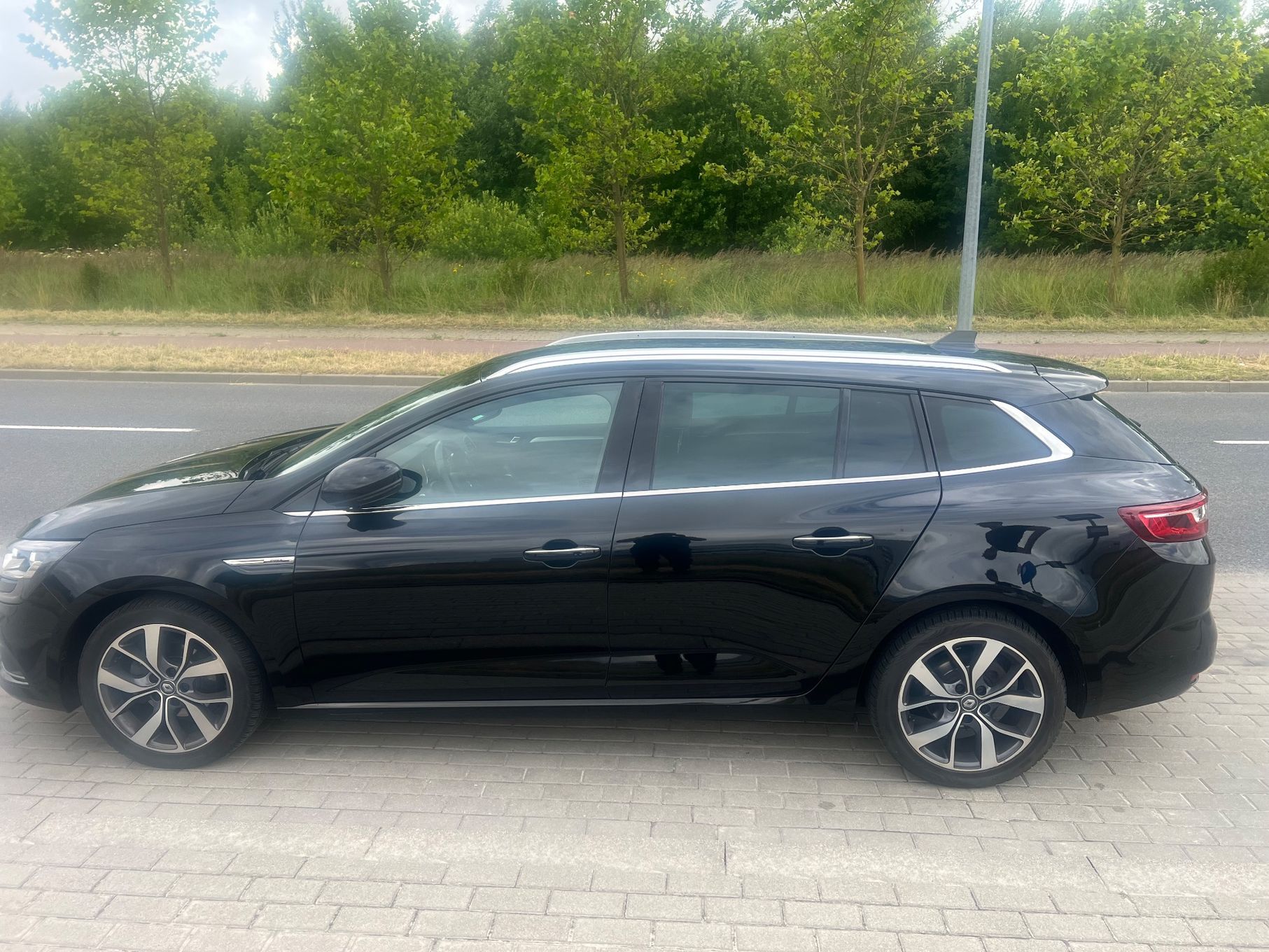 Renault Megane Renault Mégane IV GRANDTOUR 1.2 TCE ENERGY wesja BOSE
