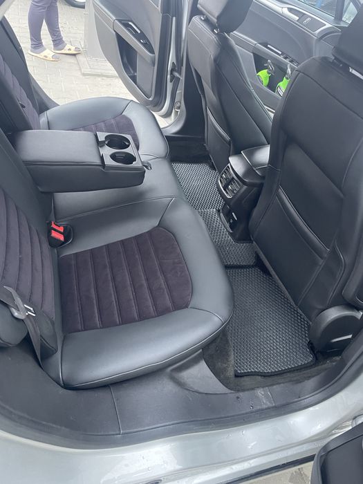 Ford Fusion надійне економне авто
