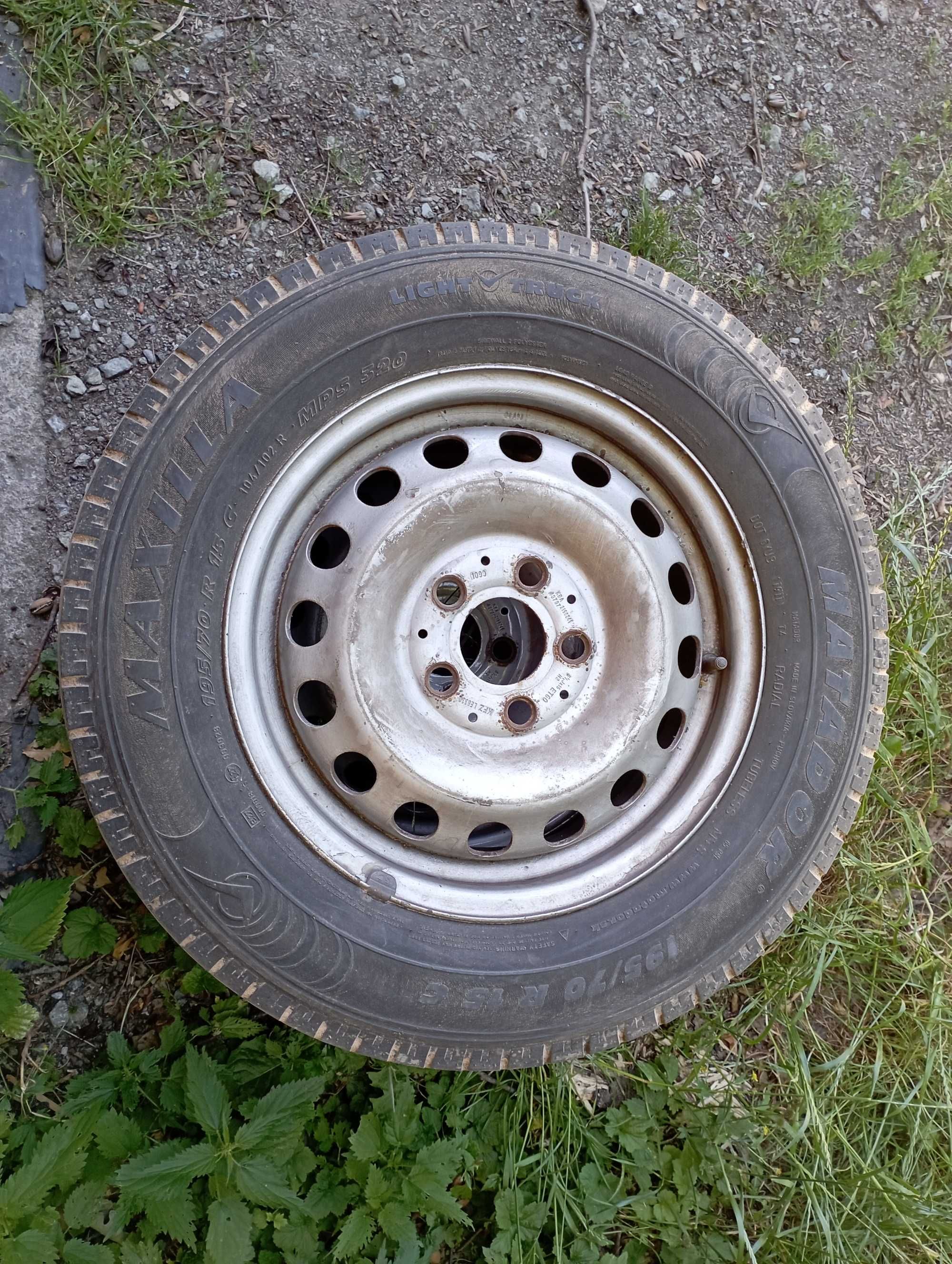 Felgi stalowe z oponami 195/70 R15C