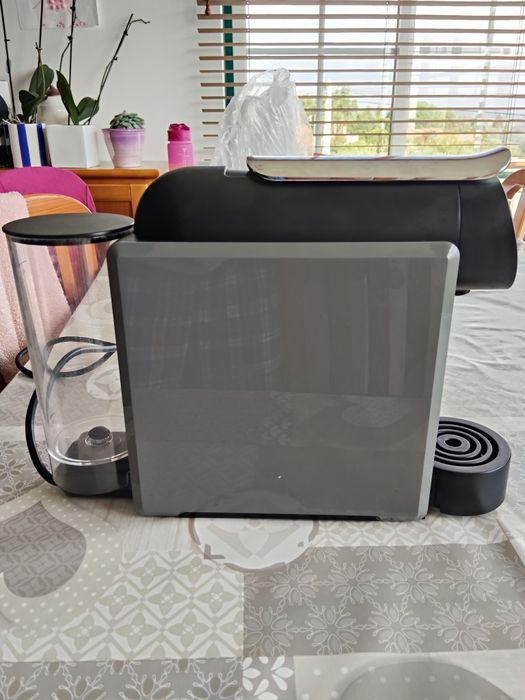 Máquina de café delta Q