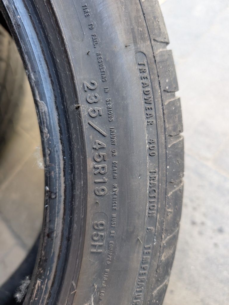 Летняя резина 235/45 R19 Goodyear