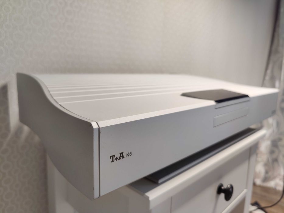 Hi-Fi ресівер T+A K6
