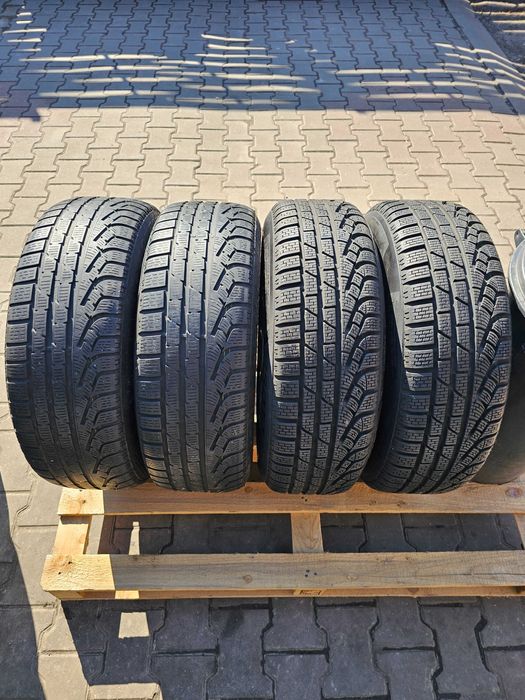 Felgi Aluminiowe Z Oponami Zimowymi Pirelli BMW 17 Cali Et32