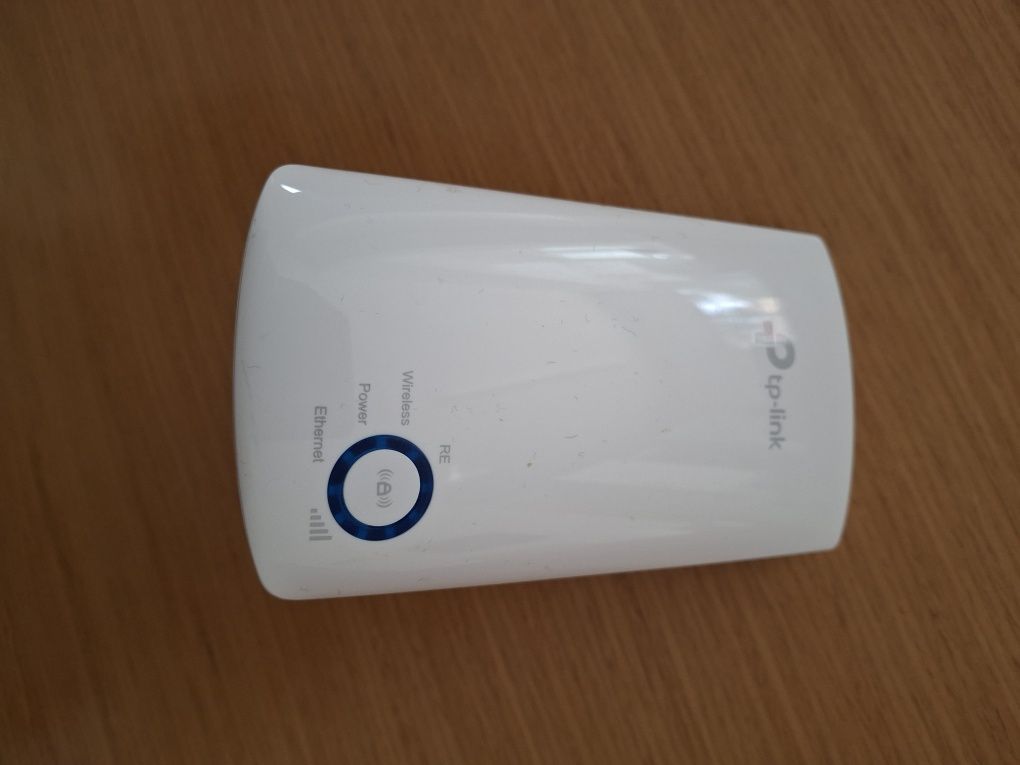 Extensor sinal WIFI TP Link modelo TL-WA850RE V.4.
