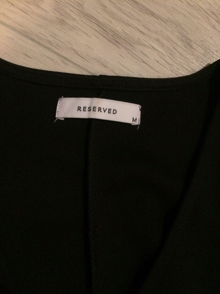 Sukienka Reserved