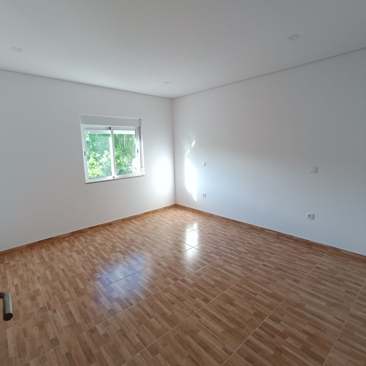 Andar Moradia T3 C/cozinha e 2 WC