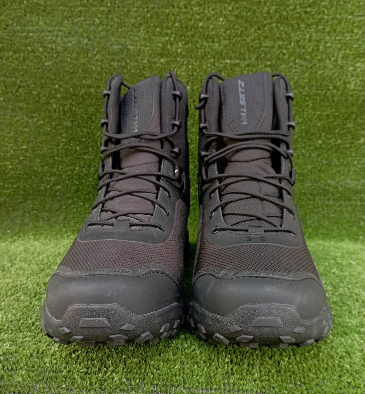 Чоловічі туристичні тренінгові ботинки under armour