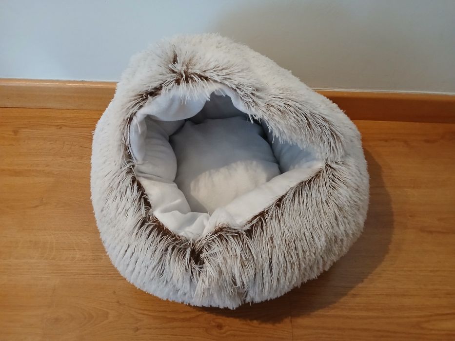 Cama felpuda para gato ou cão pequeno