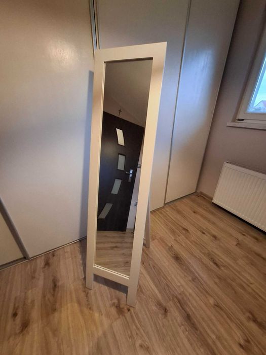 Lustro białe w ramie bardzo dobry stan