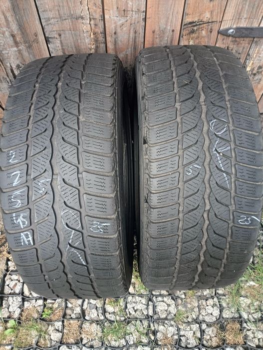Sprzedam opony zimowe używane 225/45/17 Uniroyal