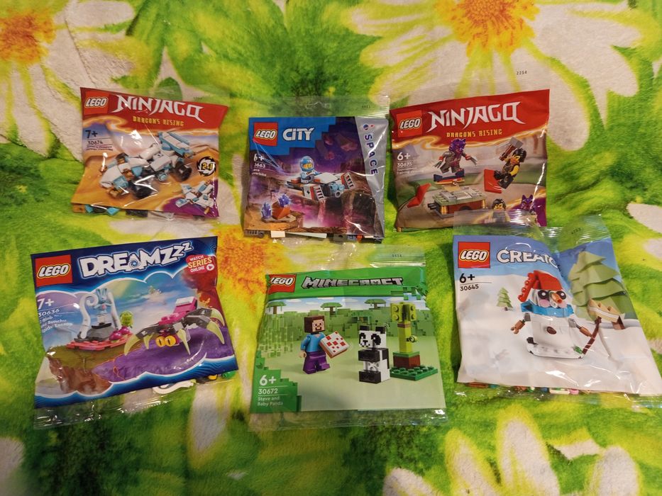 Продам Полибеги Набор и фигурки Лего оригинал