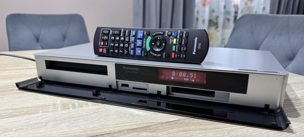 Panasonic DMR-BST755 #Nagrywarka Blu-Ray DVD HDD #500GB #2xUSB#2xDVB-S