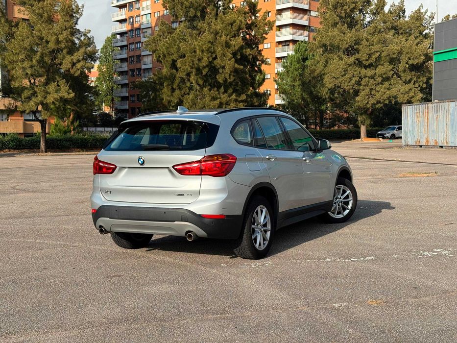 BMW X1 20 i sDrive Advantage