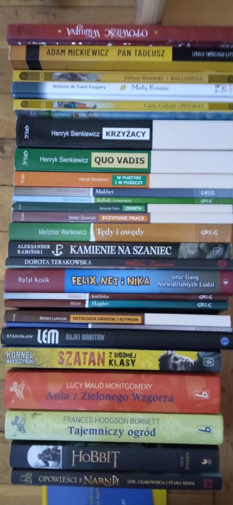 26 książek lektur sp
