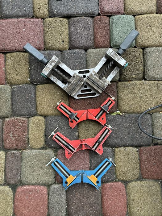 Сверлильний станок, напраляючий для сверління