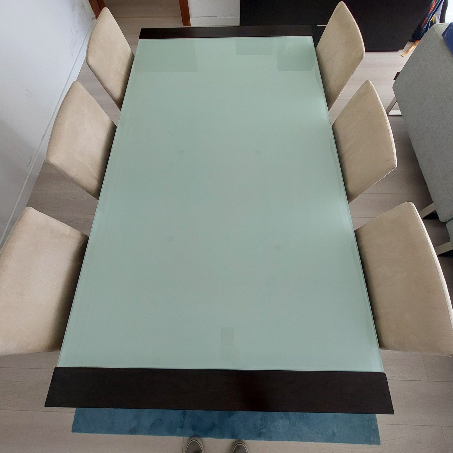 Mesa e cadeiras sala de jantar