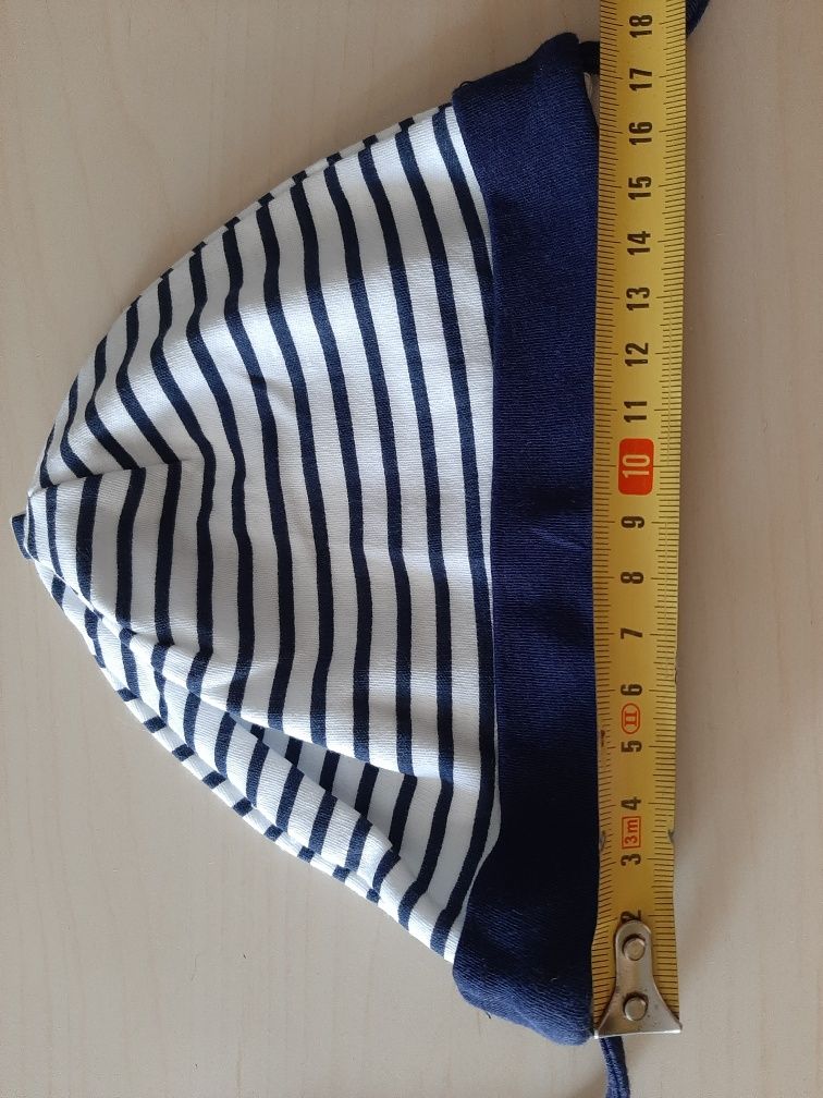 Czapeczka w paski