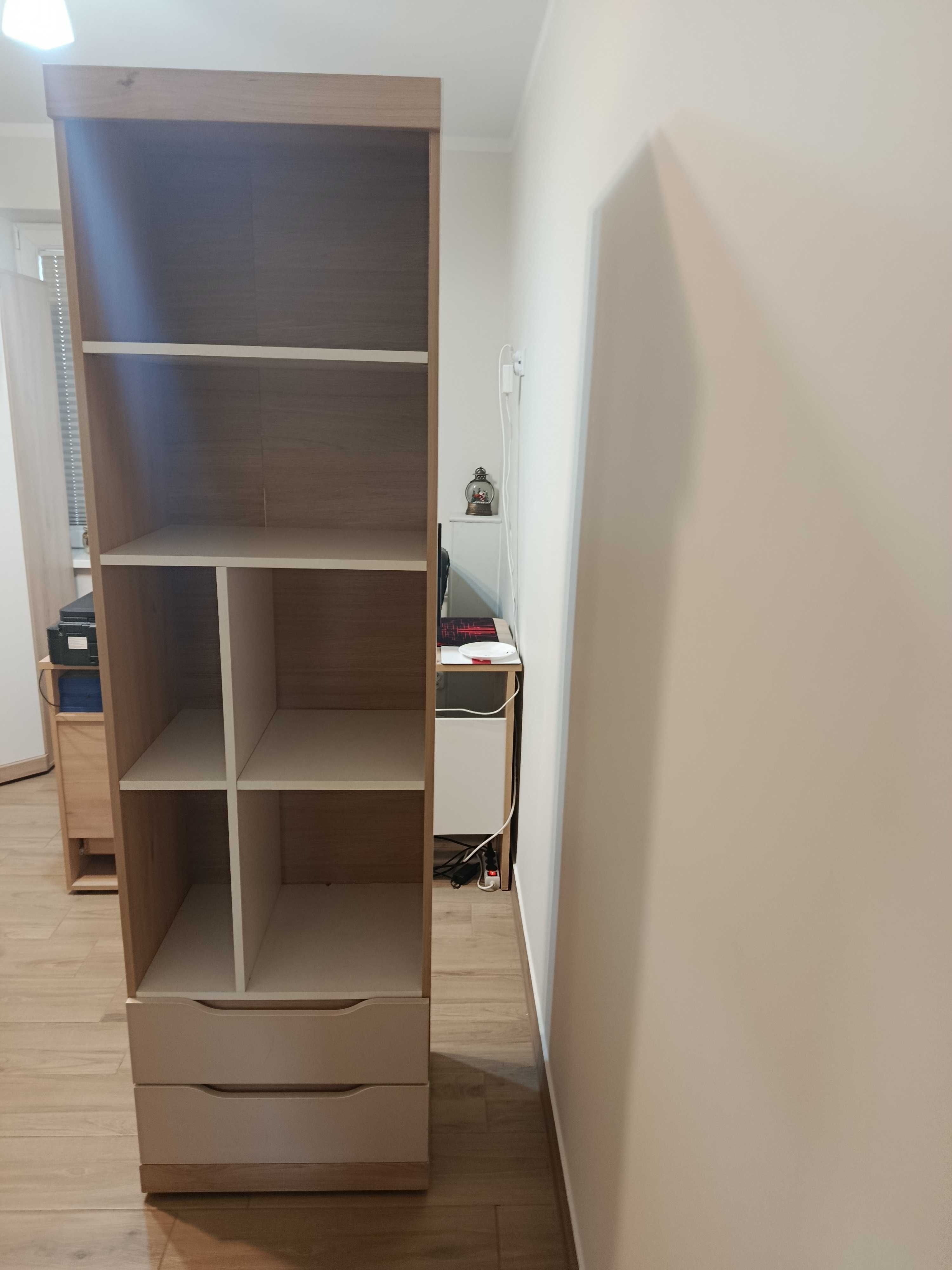 Meble młodzieżowe, duża szafa , 2 słupki,biurko Rzgów
