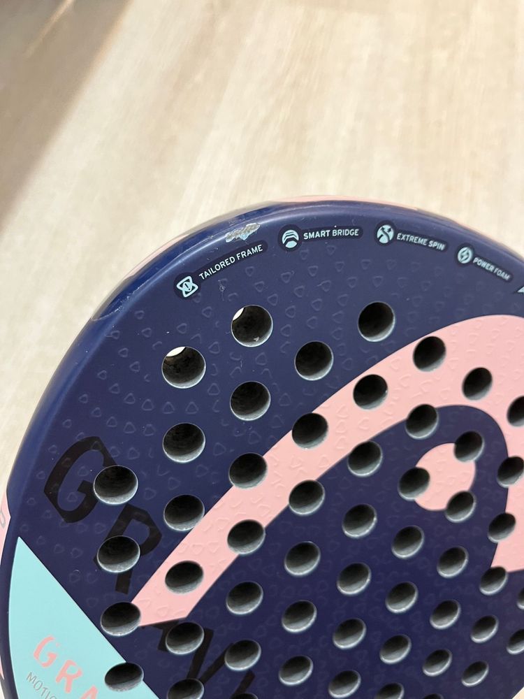Raquete Padel Head Gravity Motion, usada em muito bom estado.