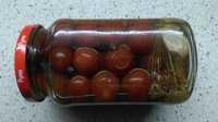 Консервированные домашние помидоры Черри маринованные.