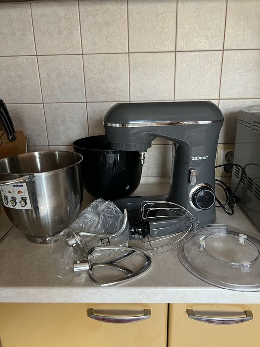 Міксер планетарний Zelmer ZKR 1310G з комплектом насадок